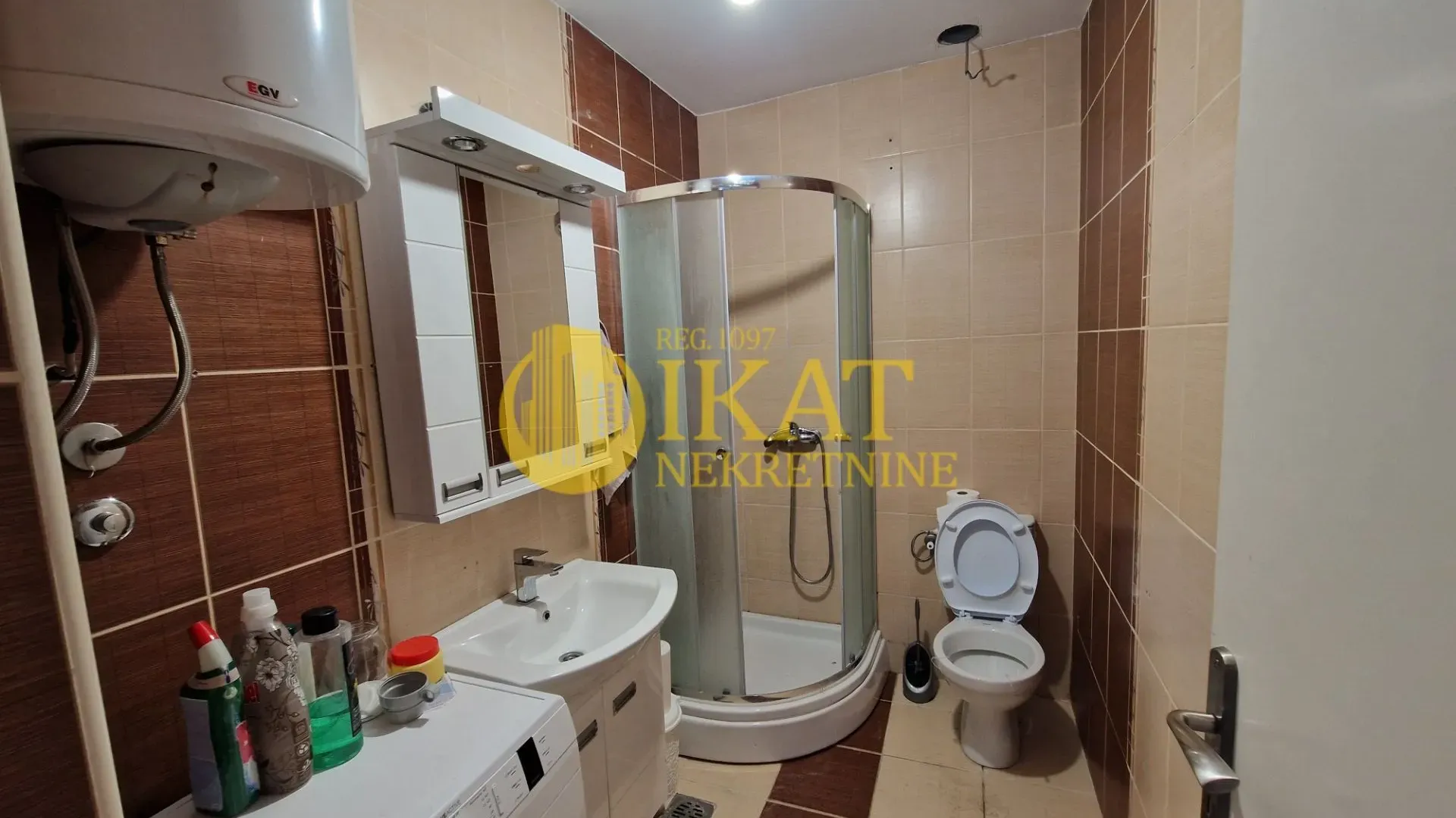 Izdavanje, trosoban stan, 75m², Vidikovački venac, Rakovica