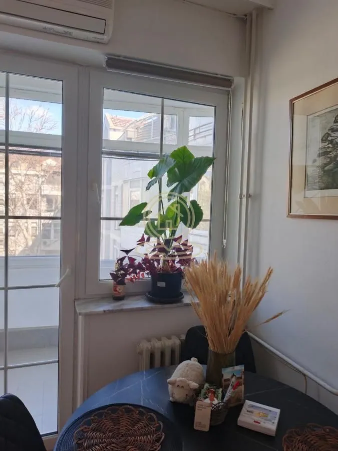 Izdavanje, dvosoban stan, 63m², Novo naselje, Novi Sad