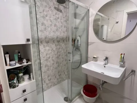 Rent, one bedroom apartment, 51m², Bar, Crna Gora - image 9