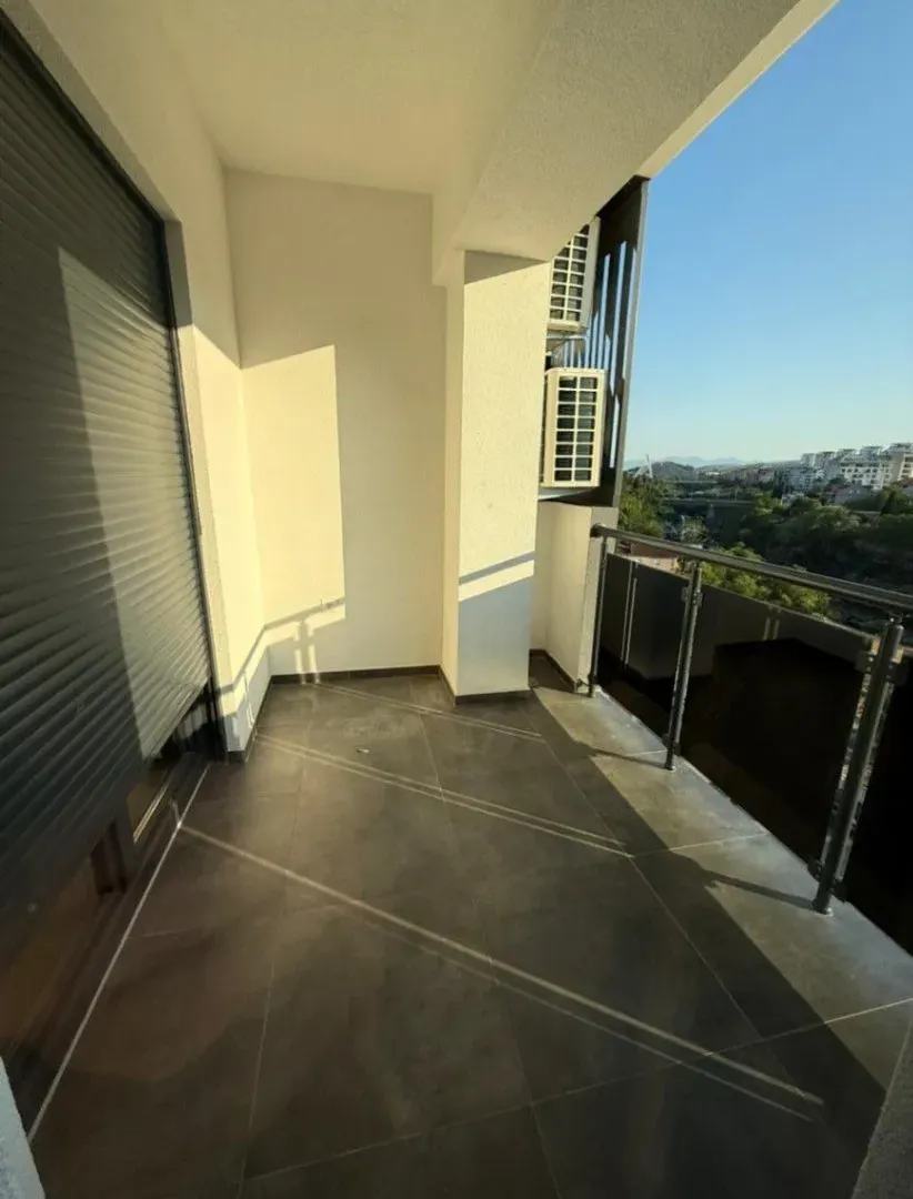 Izdavanje, dvosoban stan, 65m², Zagorič, Podgorica