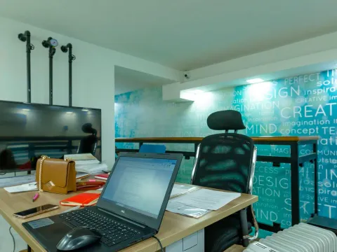 Izdavanje, poslovni prostor, 43m², City Kej, Podgorica - image 5