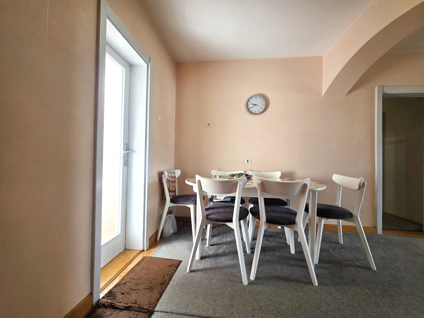 Prodaja, stan, 92m², Gintaš, Podgorica