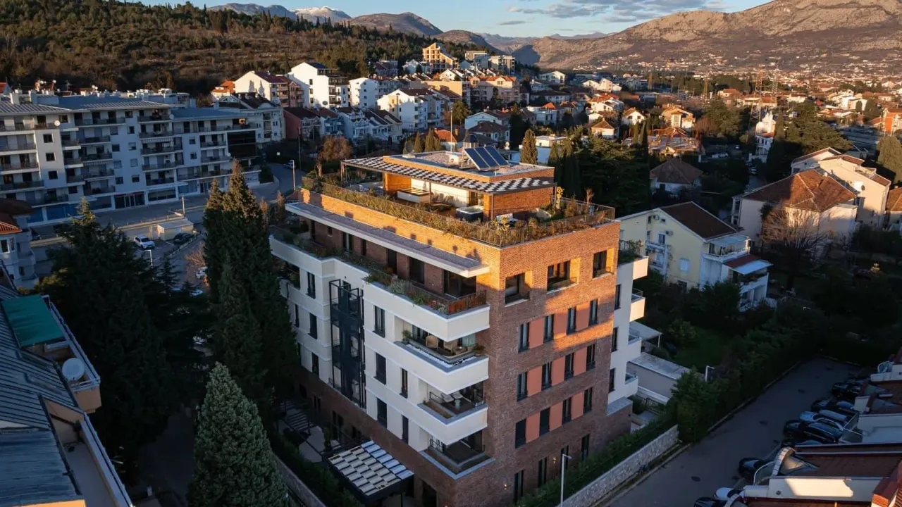 Prodaja, stan, 515m², Gorica C, Podgorica