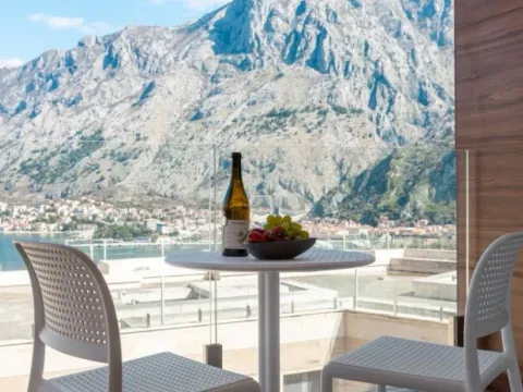 Two Bedroom Apartment for Rent, 136m2, Škaljari, Kotor