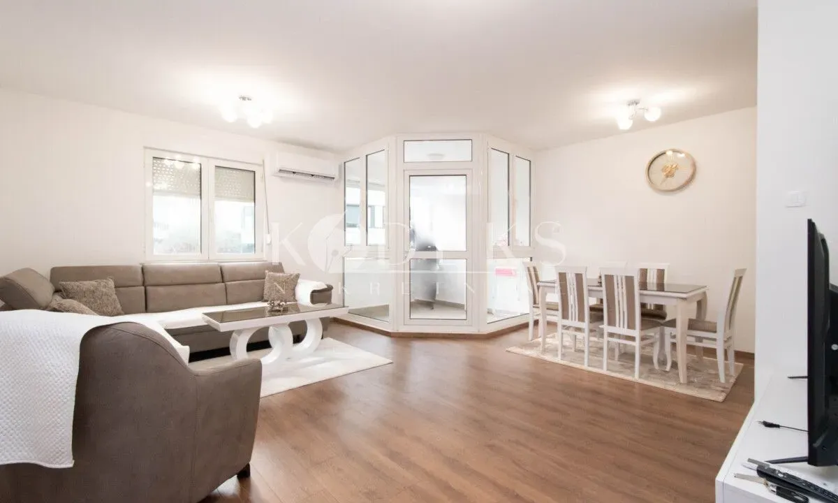 Izdavanje, trosoban stan, 98m², City Kvart, Podgorica