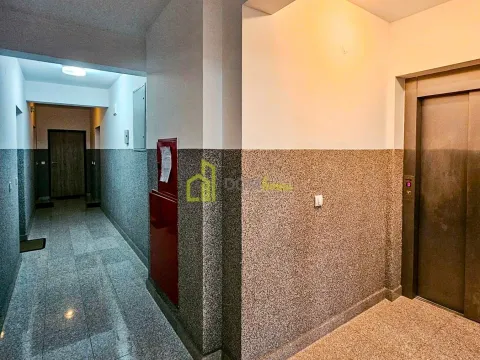 Izdavanje, dvosoban stan, 70m², Bečići, Budva - image 11