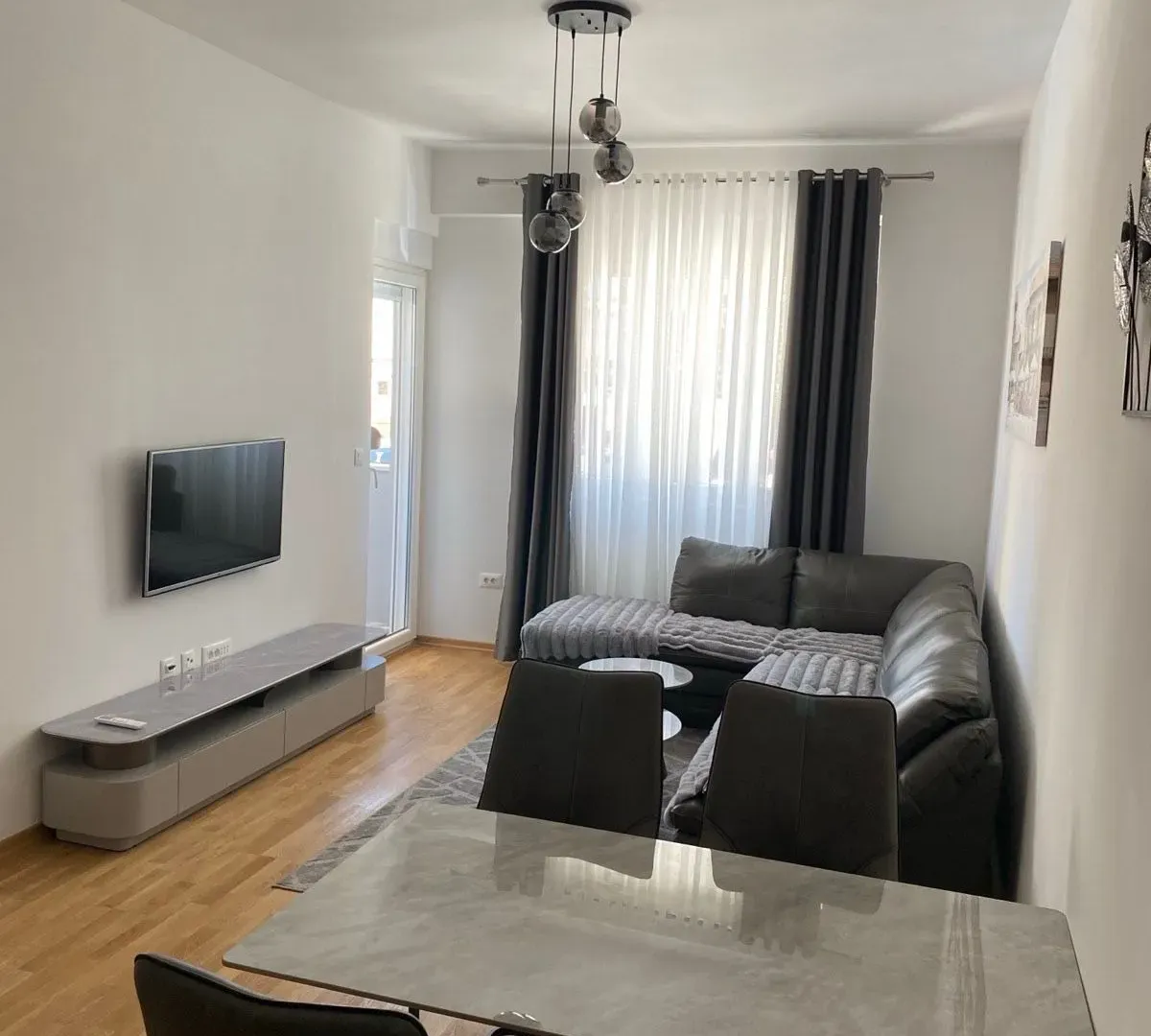 Izdavanje, jednosoban stan, 45m², Zabjelo, Podgorica