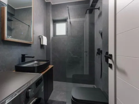 Prodaja, trosoban stan, 187m², Dobrota, Kotor - image 4