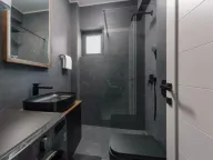 Sale, three bedroom apartment, 187m², Dobrota, Kotor - image 4