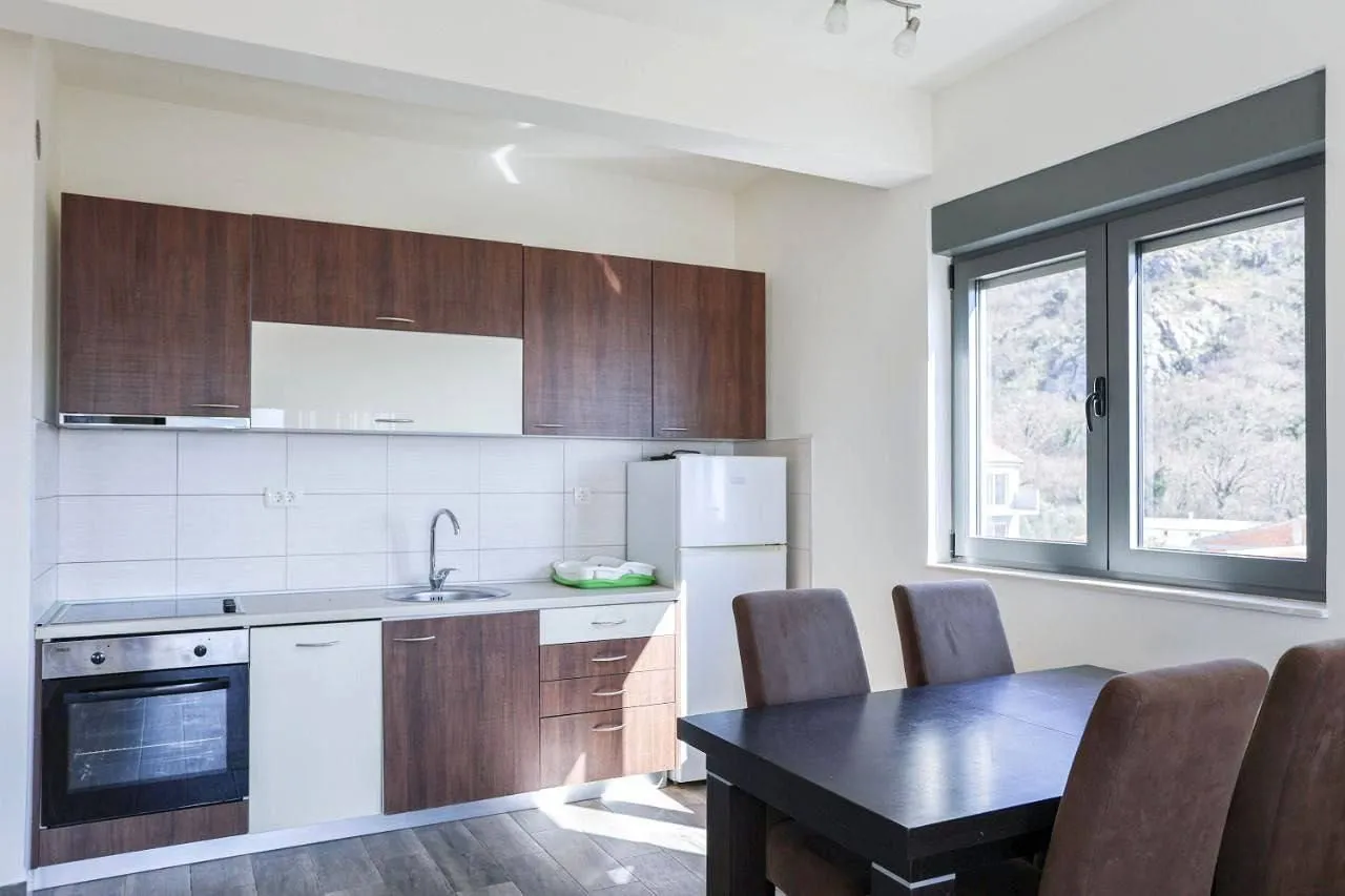 Rent, one bedroom apartment, 52m², Bečići, Budva