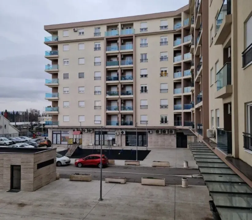 Izdavanje, jednosoban stan, 45m², Zabjelo, Podgorica