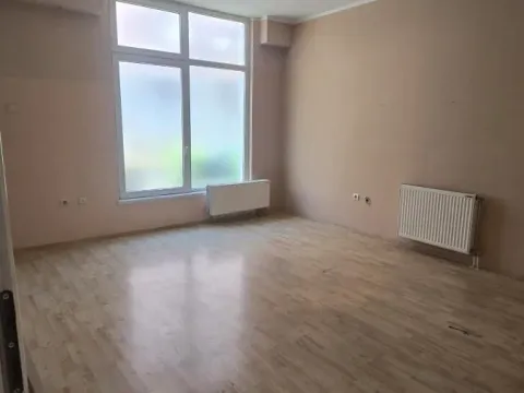 Izdavanje, poslovni prostor, 70m², Novi Sad, Srbija - image 2