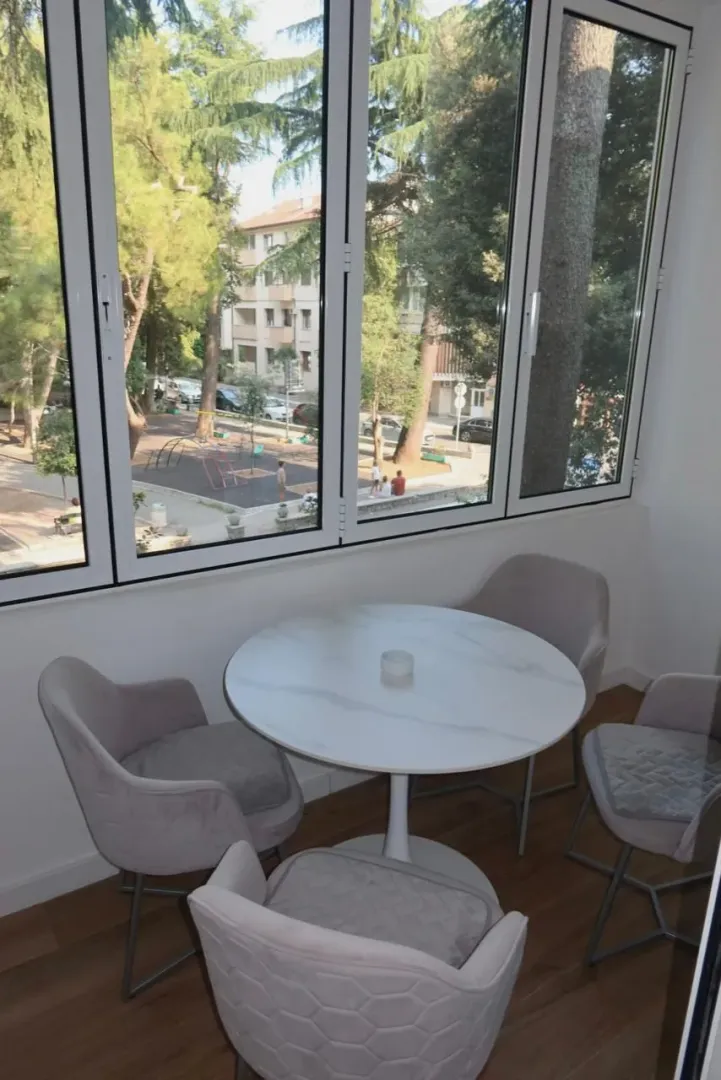 Rent, two bedroom apartment, 75m², Centar, Tivat