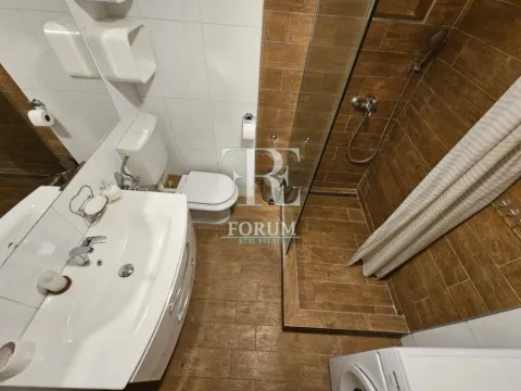 Izdavanje, trosoban stan, 100m², Ljubović, Podgorica - image 12