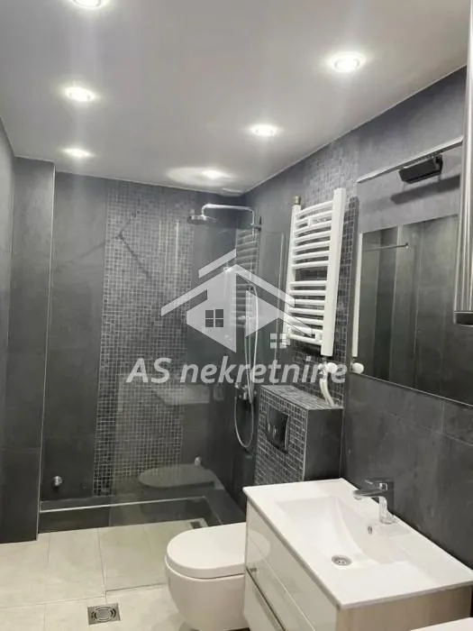 Izdavanje, dvosoban stan, 52m², Lekino Brdo, Voždovac Sve Podlokacije