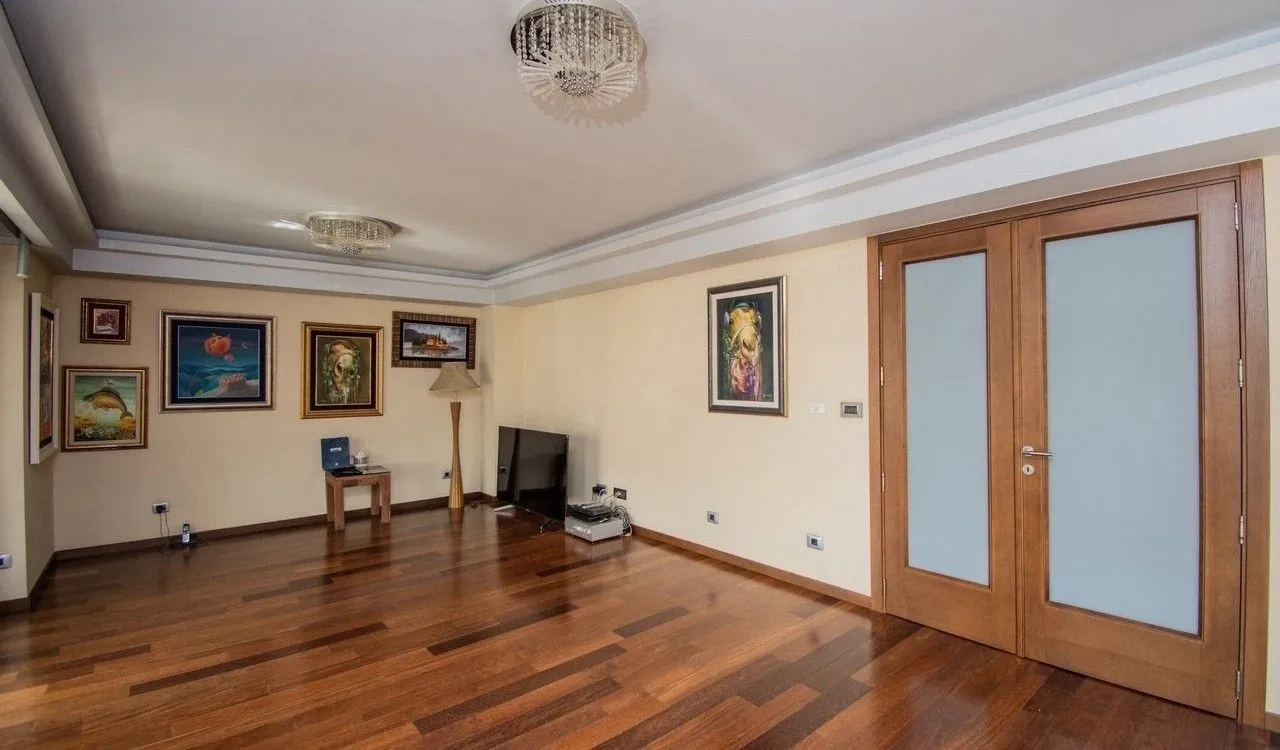 Rent, two bedroom apartment, 140m², Preko Morače, Podgorica