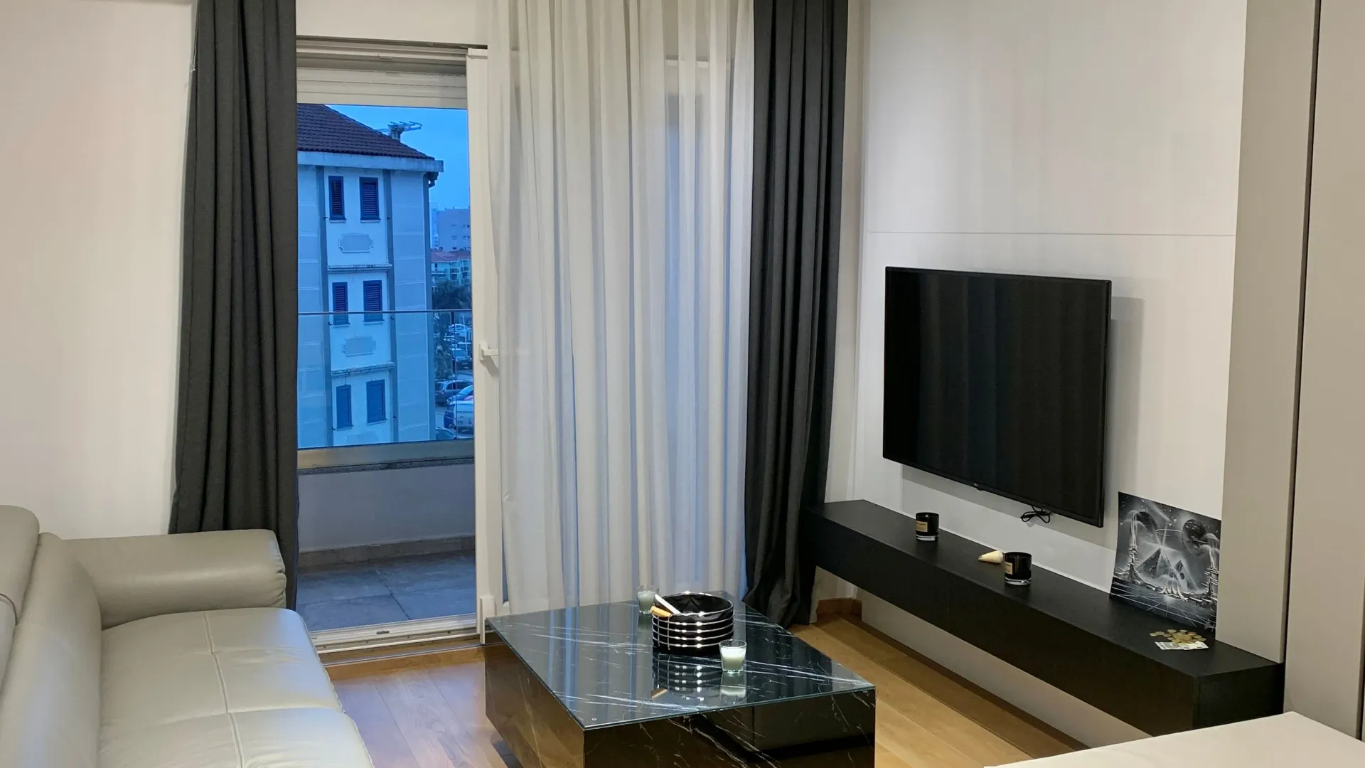 Izdavanje, jednosoban stan, 50m², Centar, Budva