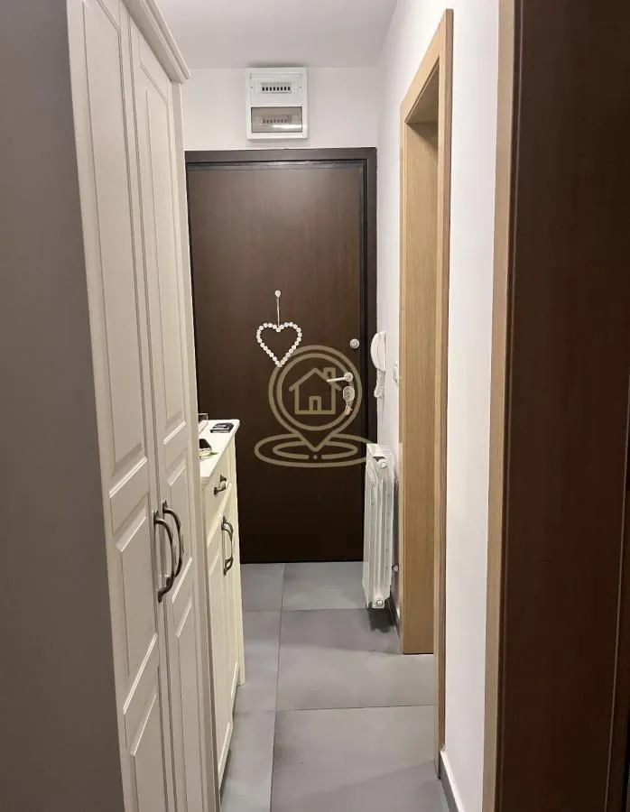 Izdavanje, trosoban stan, 55m², Kluz, Zvezdara Sve Podlokacije