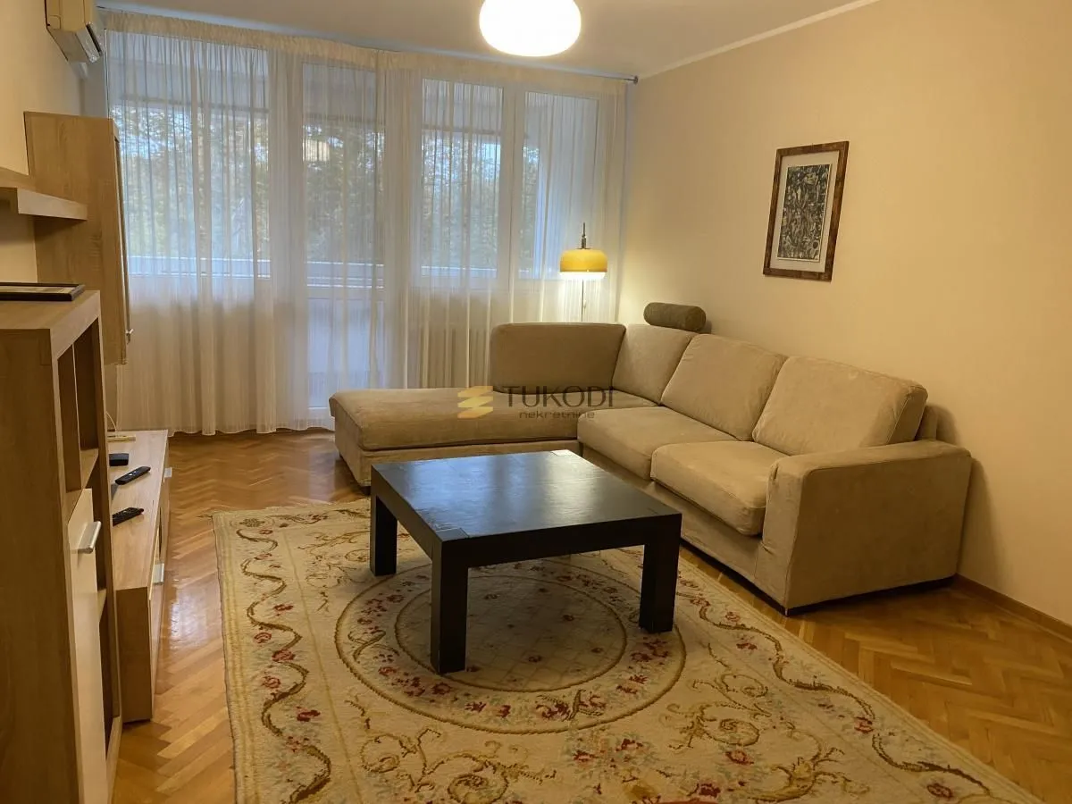 Izdavanje, trosoban stan, 78m², Novi Beograd Sve Podlokacije, Beograd