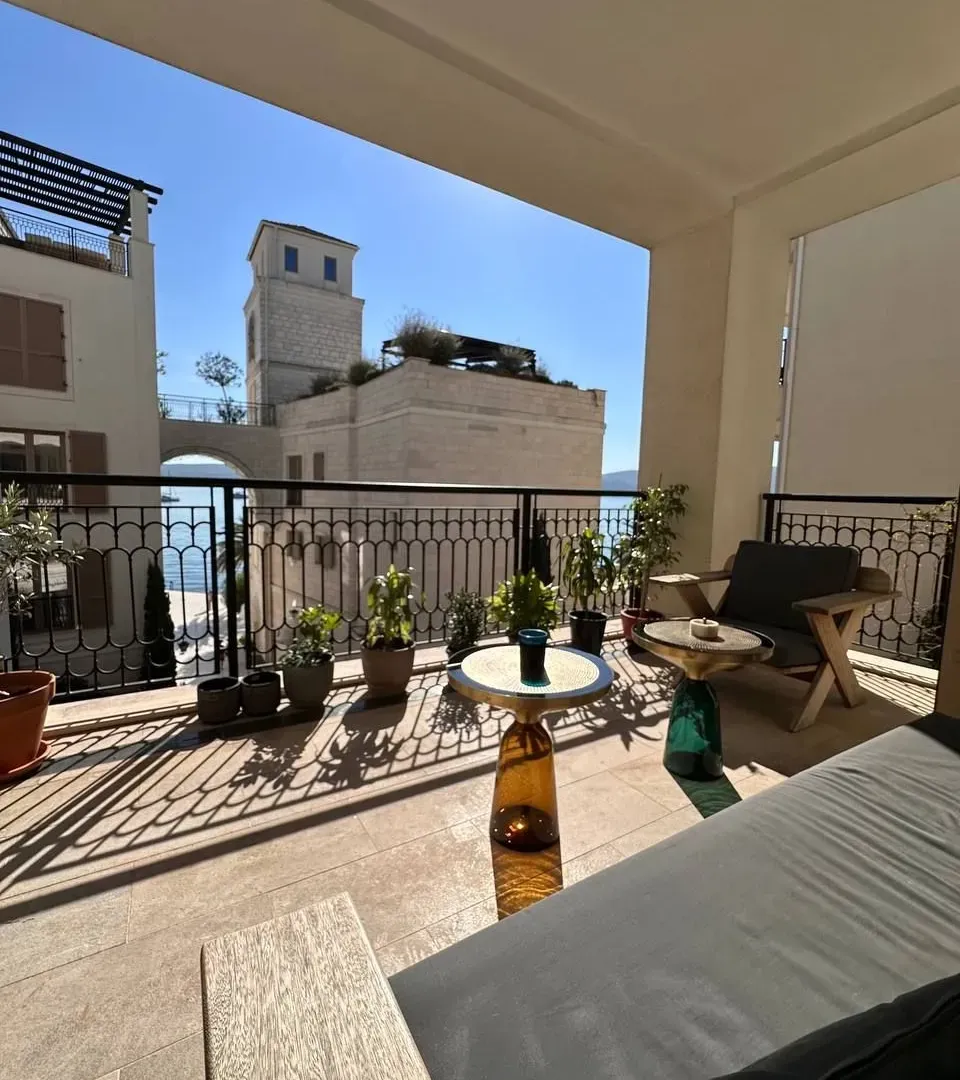 Prodaja, dvosoban stan, 104m², Porto Montenegro, Tivat