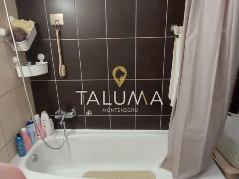 Prodaja, dvosoban stan, 74m², City Kvart, Podgorica - image 4