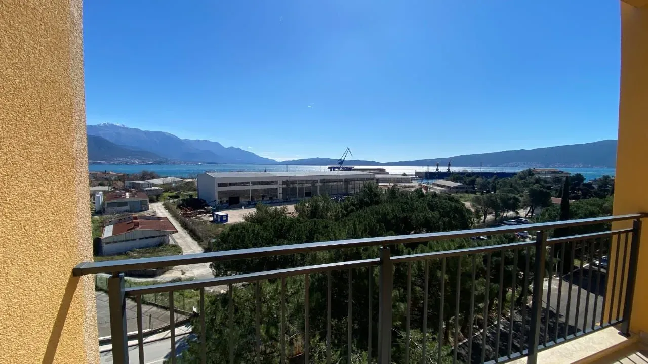 Sale, two bedroom apartment, 58m², Bijela, Herceg Novi