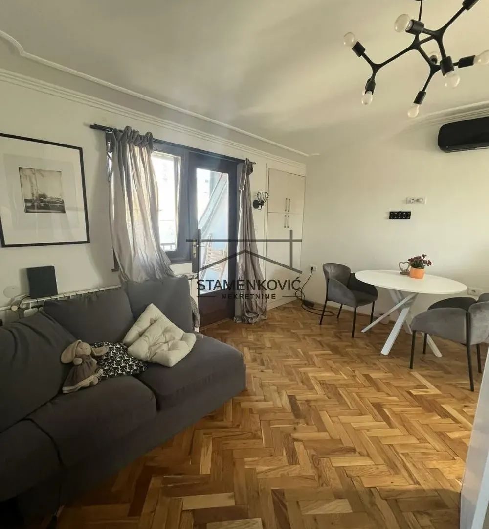 Prodaja, jednosoban stan, 32m², Centar, Novi Sad