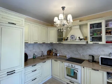 Izdavanje, kuća, 180m², Lastva Grbaljska, Kotor - image 6