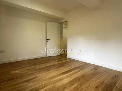 Prodaja, četvorosoban stan, 110m², Centar, Novi Sad - image 5