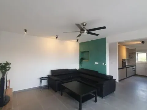 Rent, two bedroom apartment, 154m², Bjeliši, Bar - image 5