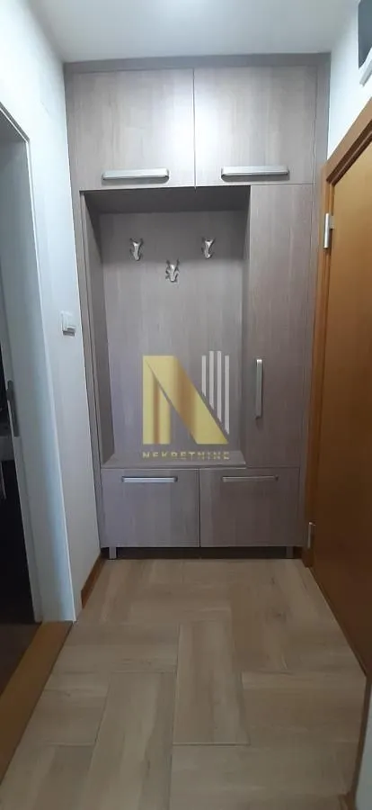 Izdavanje, garsonjera, 27m², Salajka, Novi Sad Sve Podlokacije