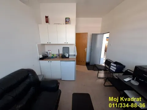Rent, office space, 500m², Vrčin, Grocka - image 6