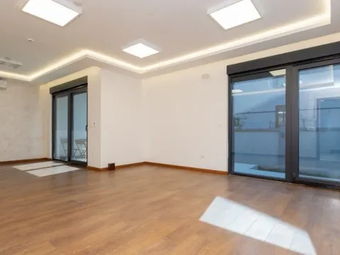 Rent, house, 160m², Dalmatinska ulica, Podgorica - image 7