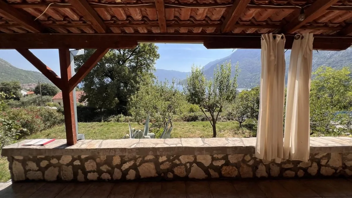 Prodaja, kuća, 72m², Risan, Kotor