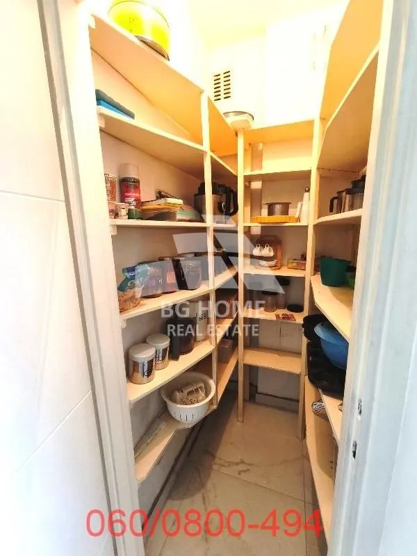 Rent, three bedroom apartment, 76m², Kalenić Pijaca, Vračar Sve Podlokacije
