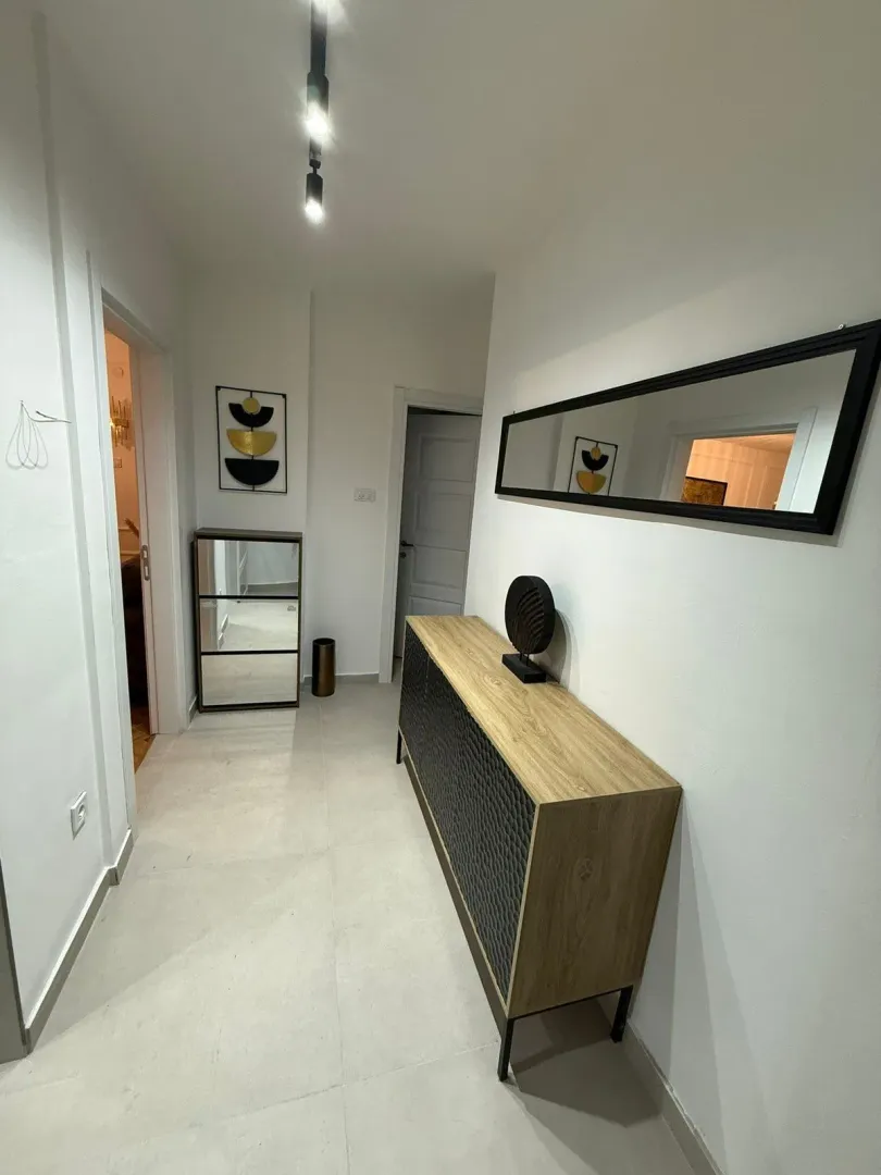 Rent, one bedroom apartment, 51m², Blok 6, Podgorica