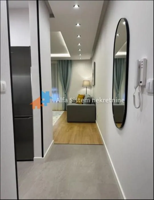 Izdavanje, trosoban stan, 52m², Gradska Bolnica, Zvezdara Sve Podlokacije