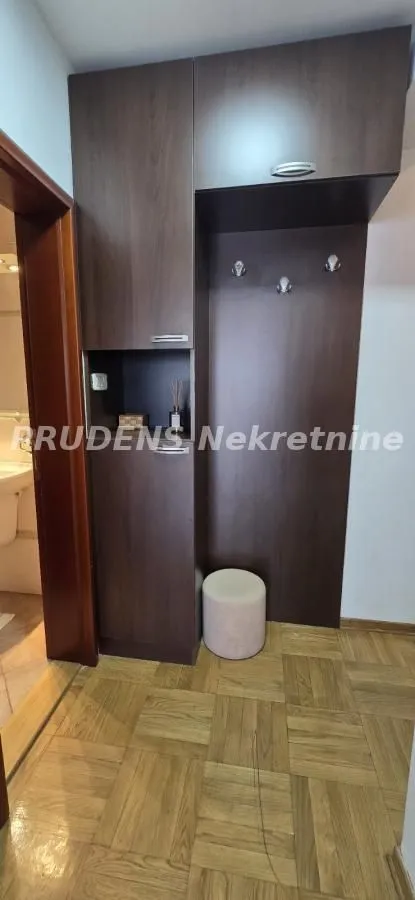 Prodaja, trosoban stan, 84m², Crveni Krst, Beograd