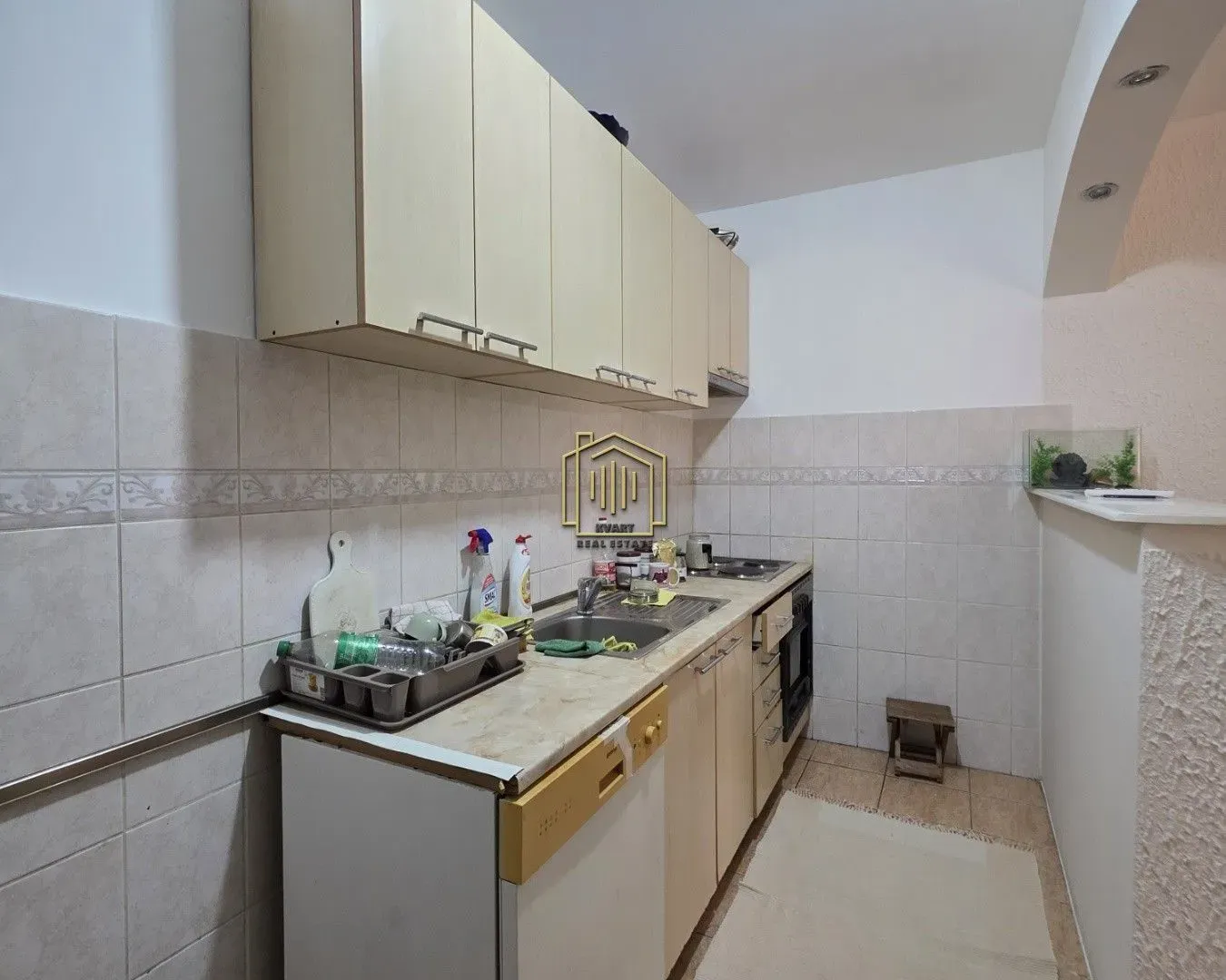 Izdavanje, dvosoban stan, 71m², Zagorič, Podgorica