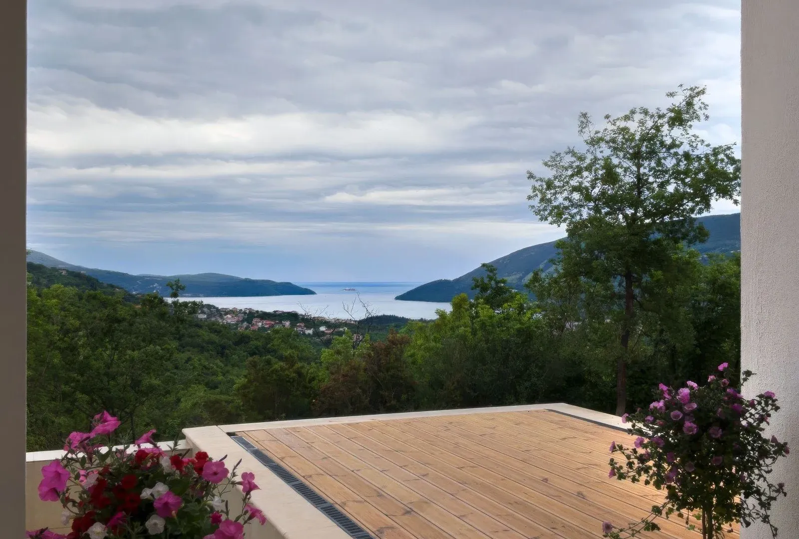 Prodaja, kuća, 353m², Herceg Novi, Crna Gora