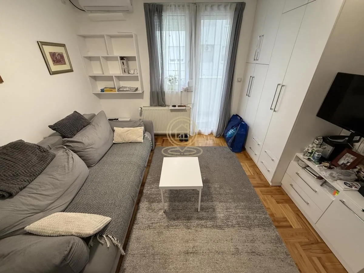 Prodaja, dvosoban stan, 40m², Crveni Pevac, Niš