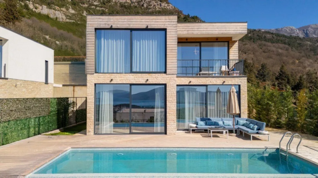 Prodaja, kuća, 180m², Kavač, Kotor