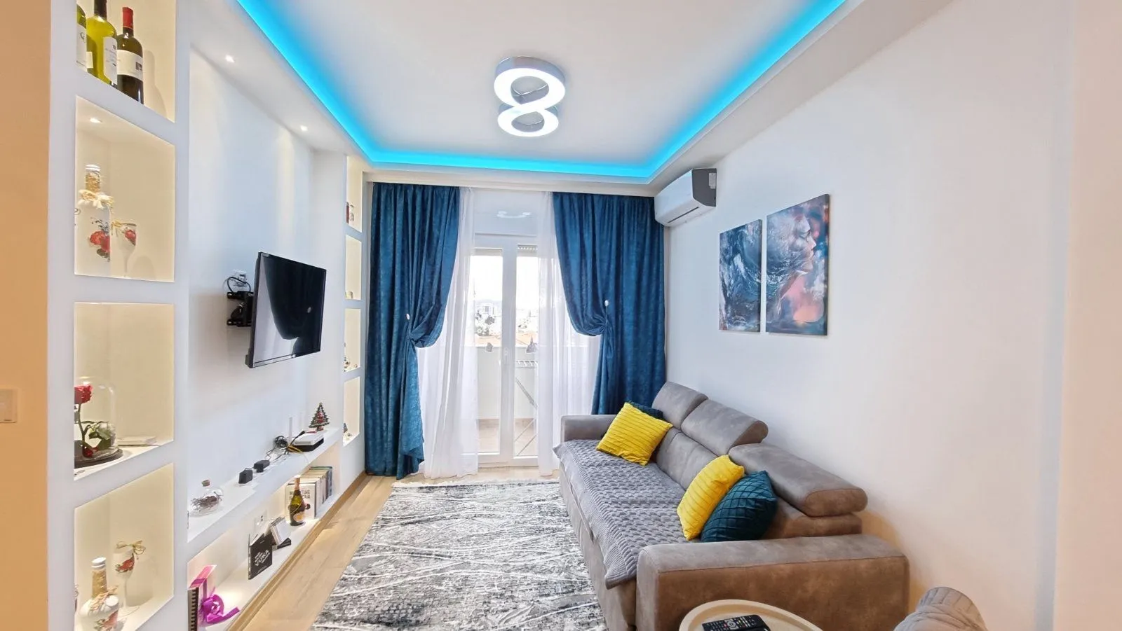 Izdavanje, jednosoban stan, 45m², Centar, Budva