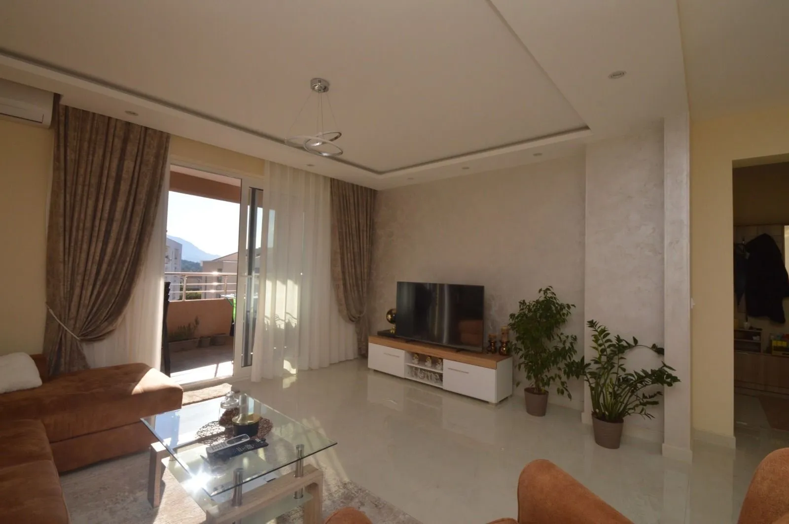 Prodaja, trosoban stan, 84m², Tivat, Crna Gora
