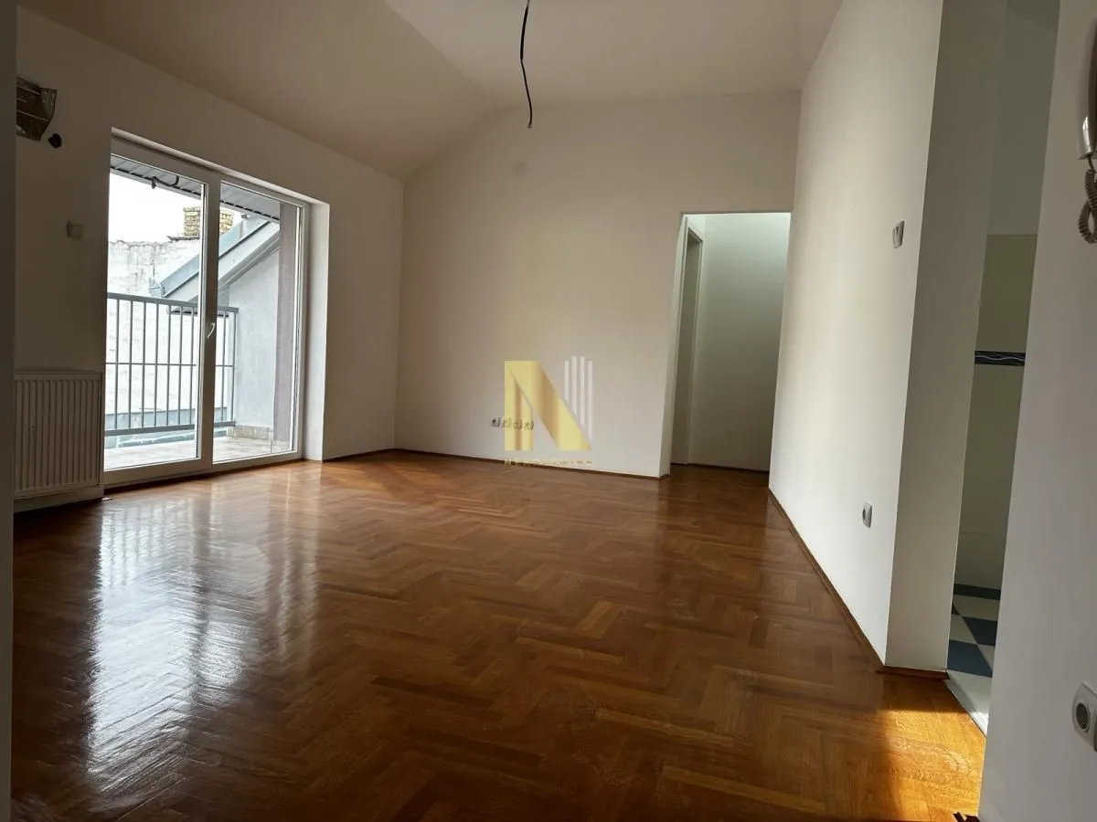 Rent, office space, 67m², Socijalno, Novi Sad Sve Podlokacije
