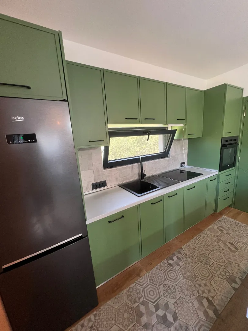 Rent, house, 90m², Tomba, Bar