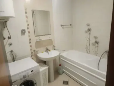 Izdavanje, dvosoban stan, 68m², Stari Aerodrom, Podgorica - image 9