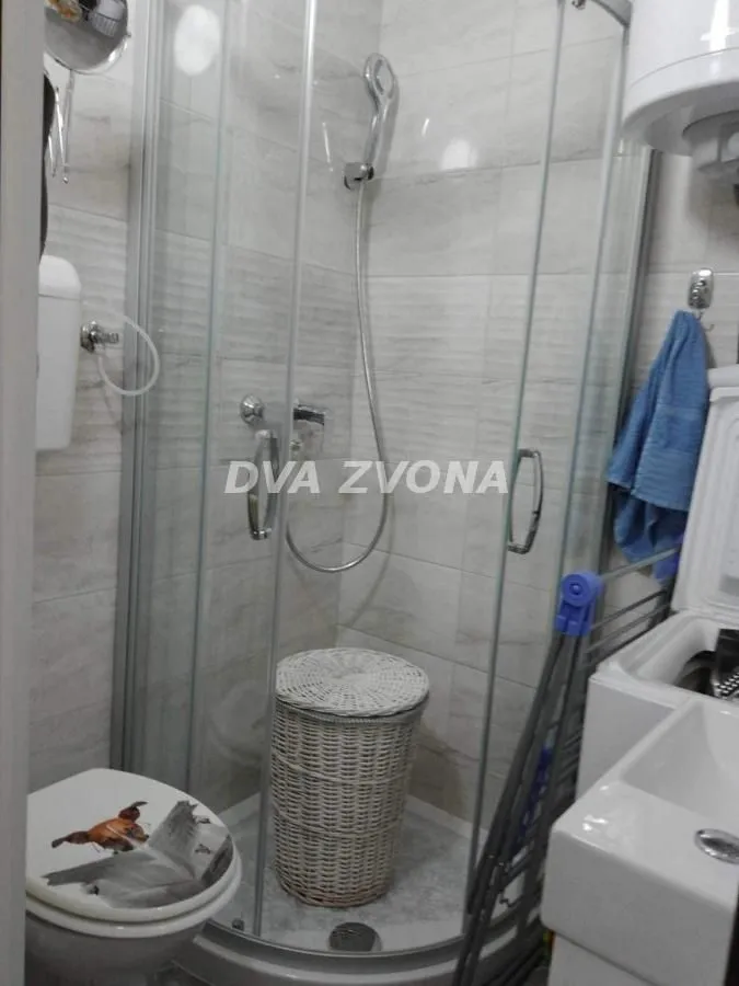 Prodaja, jednosoban stan, 32m², Detelinara, Novi Sad Sve Podlokacije