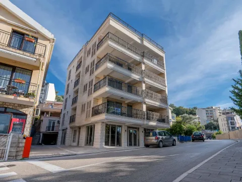 Prodaja, dvosoban stan, 67m², Pržno, Budva - image 2