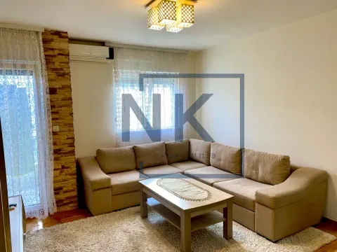Rent, one bedroom apartment, 45m², Stari Aerodrom, Podgorica - image 2